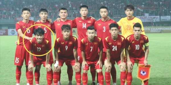 Áo số 12 ai cũng đẹp: Sau Phan Tuấn Tài, thêm 1 cầu thủ U19 gây sốt