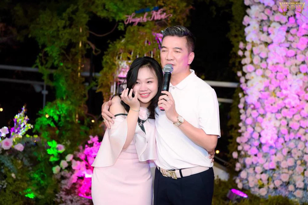  Mr Đàm tổ chức sinh nhật hoành tráng tuổi 18 cho cô con gái cả - Huỳnh Như. (Ảnh: Facebook Đàm Vĩnh Hưng) - Tin sao Viet - Tin tuc sao Viet - Scandal sao Viet - Tin tuc cua Sao - Tin cua Sao