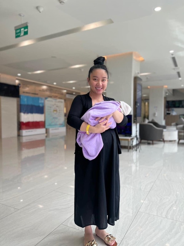  
Diện mạo cậu con trai được Dương Lâm xin vía cả showbiz khiến khán giả tò mò. (Ảnh: Quỳnh Quỳnh) - Tin sao Viet - Tin tuc sao Viet - Scandal sao Viet - Tin tuc cua Sao - Tin cua Sao