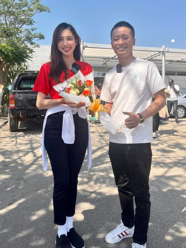 Tình bạn vạn người mê của Hoa hậu Thùy Tiên và Quang Linh Vlogs