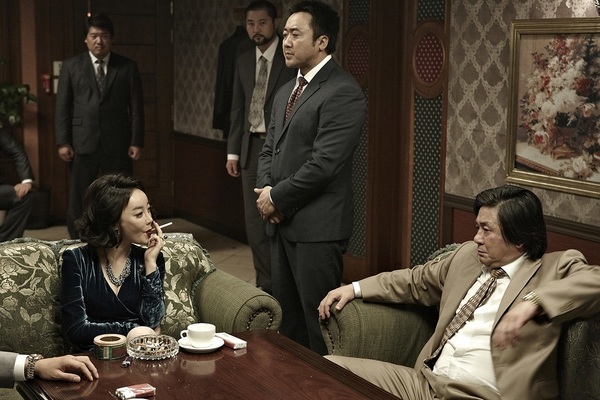  
1 cảnh trong phim Nameless Gangster. (Ảnh: Korean Film Council) 