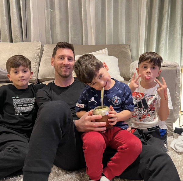  3 'salinas' de la familia de Messi emocionan a la gente por el nivel fangoso desde niño. (Foto: IG @leomessi)