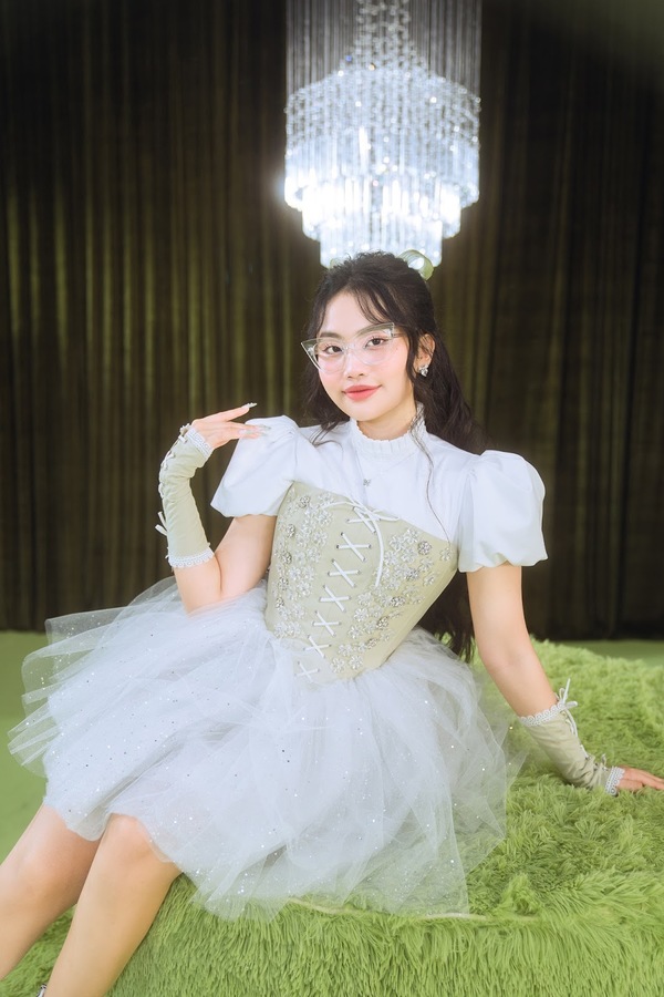  Nữ ca sĩ có sự đa dạng hơn trong phong cách âm nhạc. (Ảnh: FB Phương Mỹ Chi) - Tin sao Viet - Tin tuc sao Viet - Scandal sao Viet - Tin tuc cua Sao - Tin cua Sao