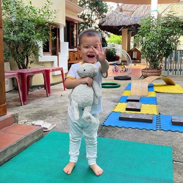  Cặp song sinh nhà Hà Hồ cũng được gửi gắm ở một trường mẫu giáo quốc tế nổi tiếng. (Ảnh: FB Ho Ngoc Ha) - Tin sao Viet - Tin tuc sao Viet - Scandal sao Viet - Tin tuc cua Sao - Tin cua Sao