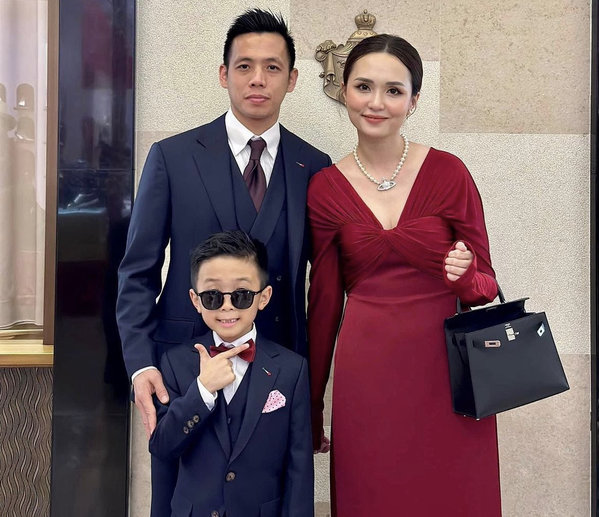 Gia đình nhỏ của Văn Quyết luôn nhận được sự yêu mến và quan tâm của người hâm mộ. (Ảnh: Instagram Nguyễn Văn Quyết)