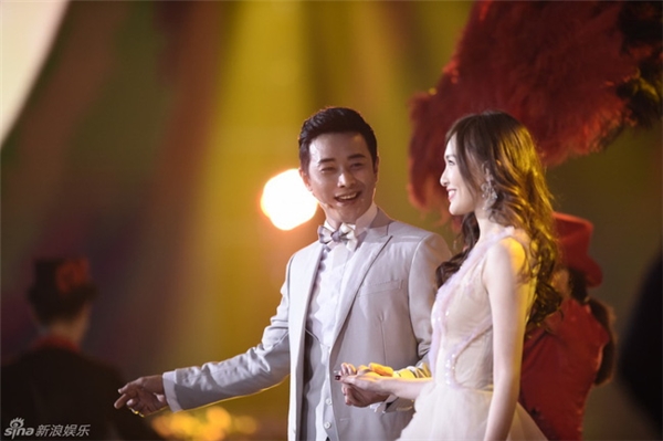 
Các fan mong Đường Yên và La Tấn sớm kết hôn.   