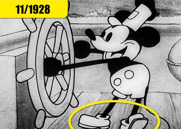 
Mickey "thuở sơ khai" vẫn chưa có găng tay.