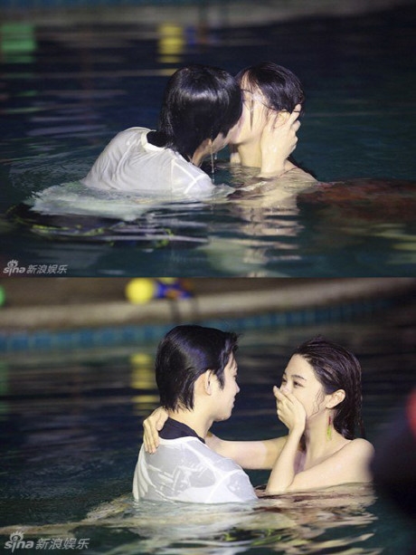 
Những hình ảnh thân thiết của Lý Phi Nhi và Kim Hee Chul khi tham dự chương trình Nếu Như Yêu 3.