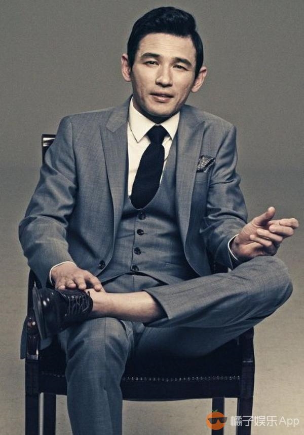 
Hwang Jung Min là một trong số ít những diễn viên hạng A có uy tín và được trả thù lao cao nhất trong ngành công nghiệp điện ảnh Hàn hiện nay.