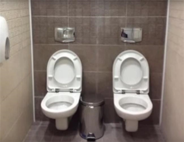 
Nhà vệ sinh ở Nga