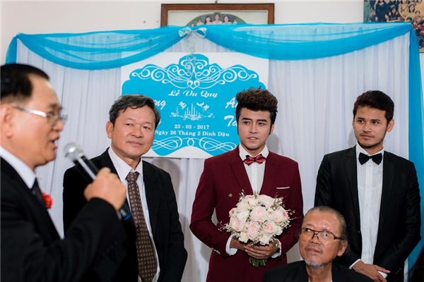 Hạnh phúc bình dị trong đám cưới của Phương Hằng “Thứ ba học trò” - Tin sao Viet - Tin tuc sao Viet - Scandal sao Viet - Tin tuc cua Sao - Tin cua Sao