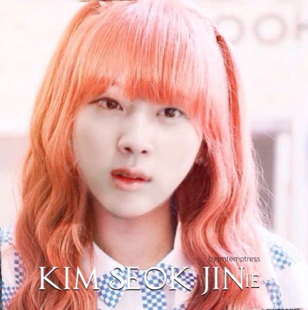 
Jin vô cùng xinh đẹp khi được chỉnh sửa thành cô nàng tóc dài xinh xắn đáng yêu.