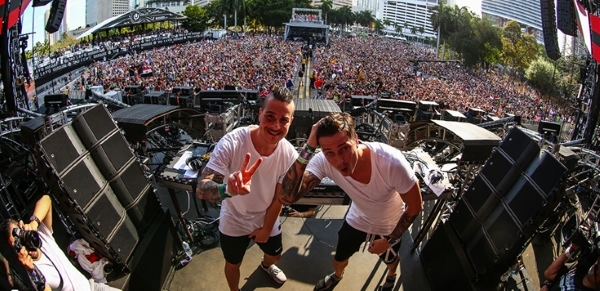
Bộ đôi DJ đình đám đến từ Hà Lan xếp hạng thứ 43 top 100 DJMag – BLASTERJAXX
