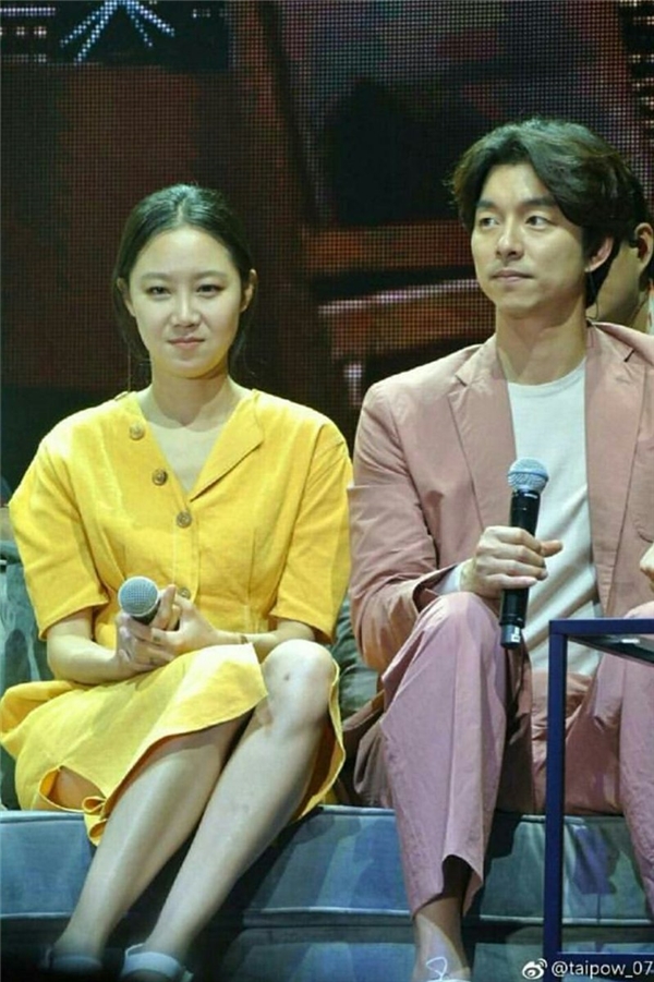 
Khách mời Gong Hyo Jin khiến khán giả nhiều lần bật cười và không khỏi cảm ơn vì đã chia sẻ về nhiều khía cạnh của Gong Yoo ở đời thực.