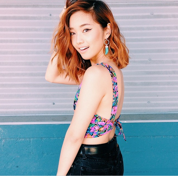 7 vlogger trang điểm châu Á xinh như hot girl: Bạn yêu thích ai nhất?