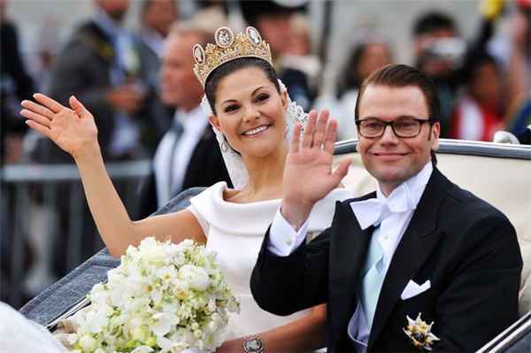 
Đám cưới tựa cổ tích của công chúa Thụy Điển Victoria và chàng huấn luyện viên thể dục Daniel.