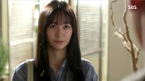 
Krystal và vai chính trong phim My Lovely Girl (2014)