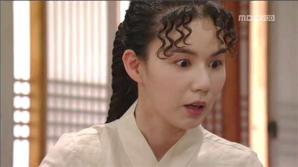 Chết sặc tóc mái mì tôm của diễn viên Moon Lovers trong phim mới