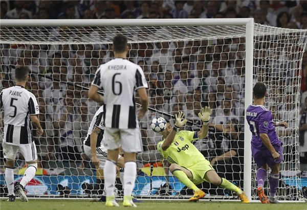 
Bàn thắng thứ 600 của Ronaldo gần như đã chấm dứt mọi giấc mơ của Juventus