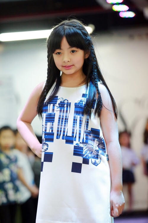 Con gái 9 tuổi của siêu mẫu Thúy Hằng gây sốt vì giống Kaity Nguyễn - Tin sao Viet - Tin tuc sao Viet - Scandal sao Viet - Tin tuc cua Sao - Tin cua Sao