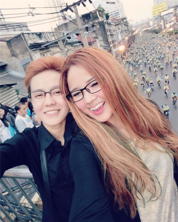 
Tô Trần Di Bảo và Aley Nguyễn đều sinh năm 1994, là một trong những cặp đôi nổi tiếng trong cộng đồng LGBT.