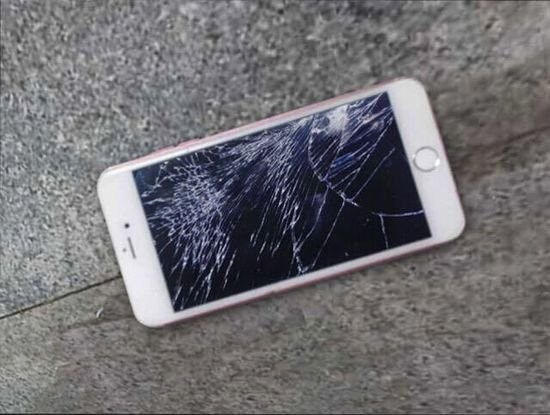 
iPhone 8 liệu có thôi mong manh?