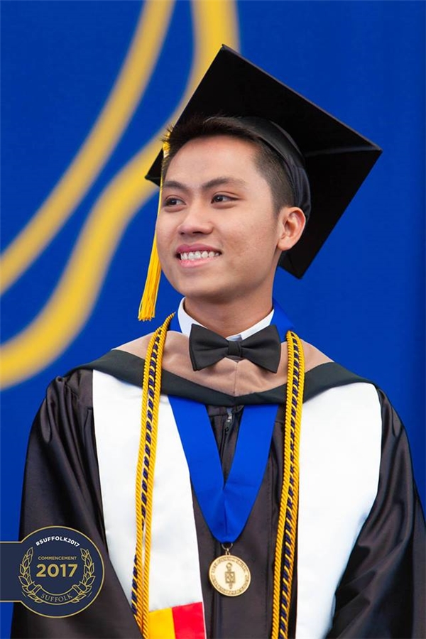 Du học sinh Việt vinh dự là người duy nhất phát biểu tốt nghiệp ĐH Mỹ