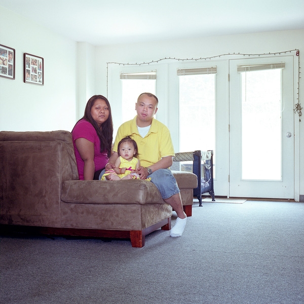 Gia đình nhà Lori Kim, Manonh & Lillian Phanthavong, tỉnh Portlatinh tiểu bang Maine, Mỹ