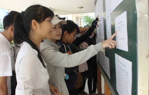 Ngày 21/6, thí sinh thi tuyển vào lớp 10 THPT tại Hà Nội đã biết điểm thi.