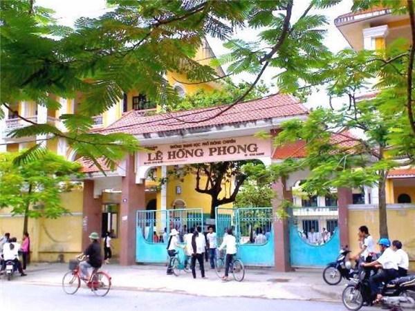 
Trường Chuyên Lê Hồng Phong (Nam Định), nơi Hà dự thi. (Ảnh: Internet)