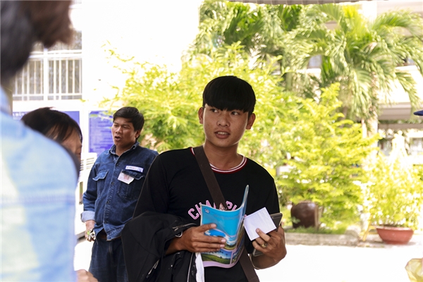 
Gương mặt phấn khởi của một thí sinh tại cụm thi THPT Ngô Quyền, quận 7. (Ảnh: Anh Thư)