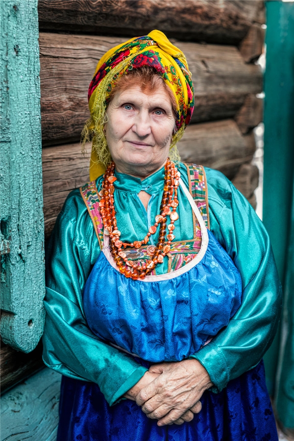 
Bà cụ dân tộc Semeyskie