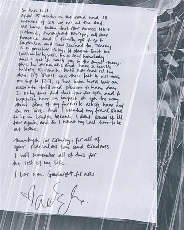 
Bức thư tay của Adele gửi đến người hâm mộ trong ngày 28/6 vừa qua.