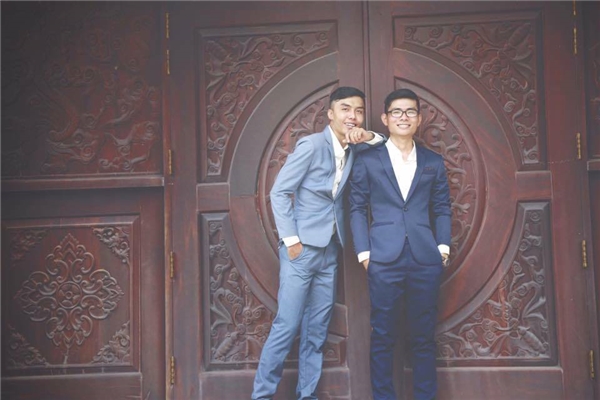 Đám cưới của cặp đồng tính nam Đồng Nai gây xôn xao dân mạng