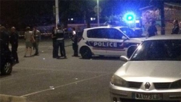Cảnh sát đang làm việc tại hiện trường (Nguồn: news.com.au)