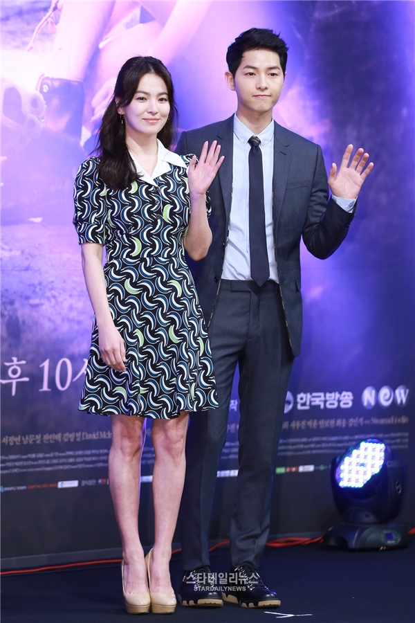 
Tuy có phần khá bất ngờ, nhưng người hâm mộ không quên chúc mừng hạnh phúc cho cặp đôi vàng của làng giải trí xứ Hàn.
