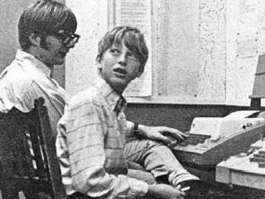 
Tuổi 13, cậu bé Gates bắt đầu phát hiện ra đam mê của mình là phần mềm máy tính. 