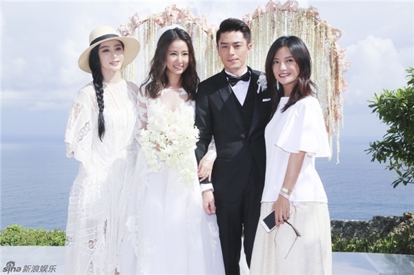 Mới đó Song Joong Ki đã kết hôn, bao giờ mới tới lượt Phạm Băng Băng?