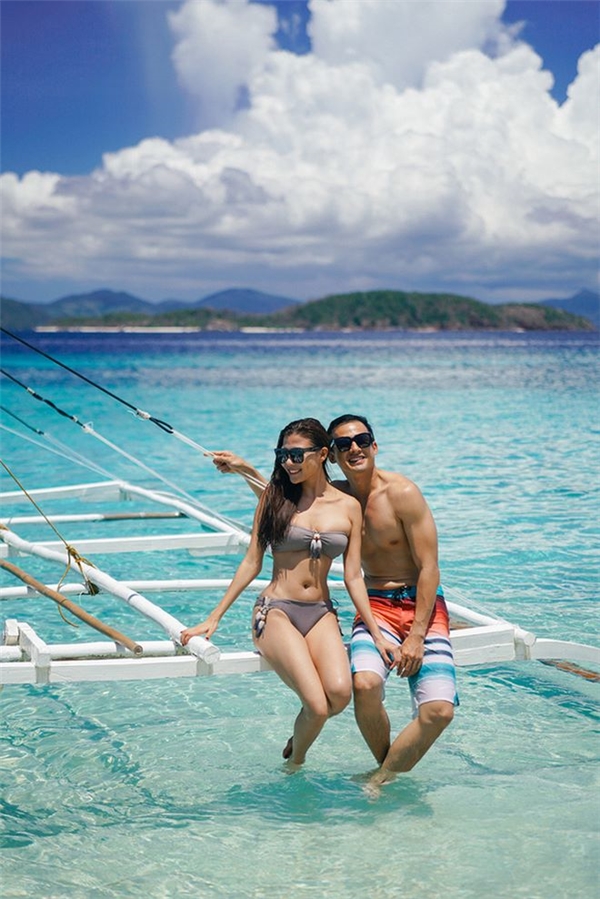 
Vừa qua, Thúy Diễm khiến fan không khỏi "gào thét" khi khoe ảnh diện bikini trong chuyến du lịch Philippines cùng ông xã Lương Thế Thành.