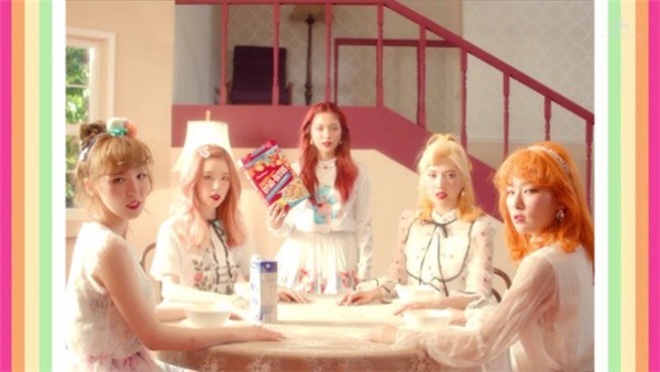 Tranh cãi MV tiếng Nhật mới của Apink đạo hit của đàn em Red Velvet