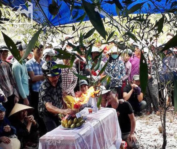 Khởi tố vụ án bé trai 6 tuổi tử vong với 23 nhát dao ở Quảng Bình
