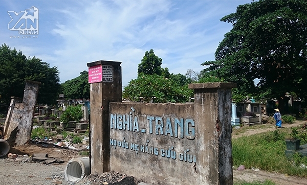 
Bình Hưng Hòa là nghĩa trang lớn nhất thành phố Hồ Chí Minh với diện tích gần 45 hecta.