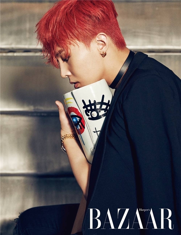 
G-Dragon luôn được mệnh danh là "ông hoàng xu hướng" của làng thời trang Hàn Quốc.