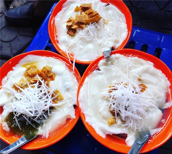 Hà Nội: Chỉ 30k thôi mà ăn no căng rốn trong khu chợ Nghĩa Tân