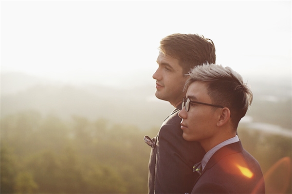 Chuyện tình đẹp như mơ của cặp đôi đồng tính Việt - Mỹ