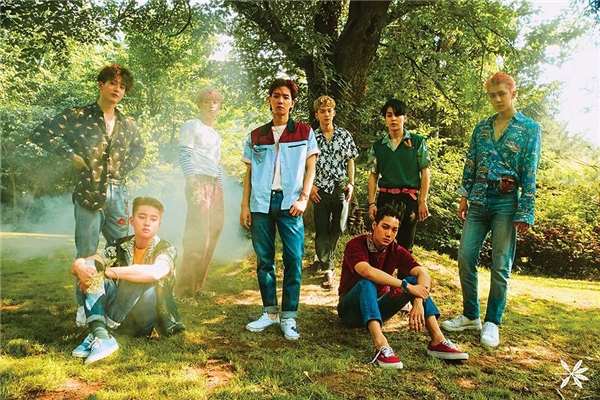 
Album lần này của EXO mang âm hưởng mùa hè đầy sôi động và được dự đoán sẽ trở thành sản phẩm âm nhạc "phá đảo" mọi bảng xếp hạng ngay từ khi ra mắt.
