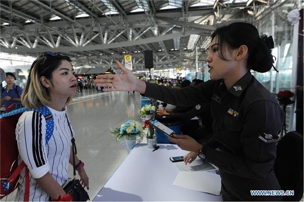 Chính phủ Thái Lan muốn kiểm soát số người lao động chui len lỏi giữa lượng du khách khổng lồ tới nước này.