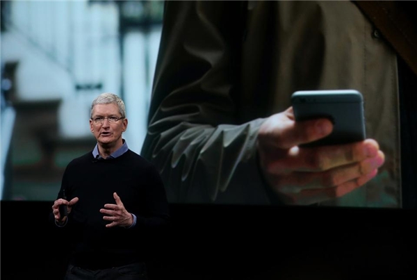 
CEO của Apple - Tim Cook đã đưa ra thời điểm dự kiến của các sản phẩm mới.