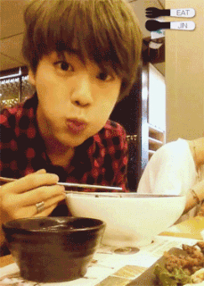 
Vì Jin là một người rất sành ăn nên anh ấy sẽ gợi ý cho bạn thật nhiều món ăn ngon.