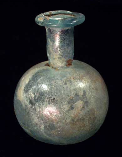 
Thủy tinh dẻo được phát minh bởi một người thợ thủy tinh ở thành Rome vào khoảng thế kỷ thứ nhất. 